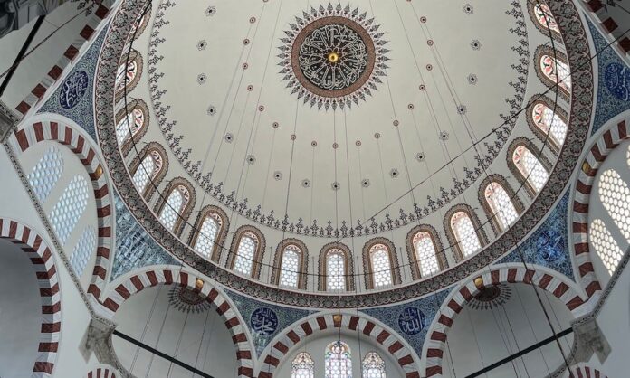 Istanbul’s blue tile paradise