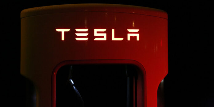 Swedish union declares strike for Tesla employees